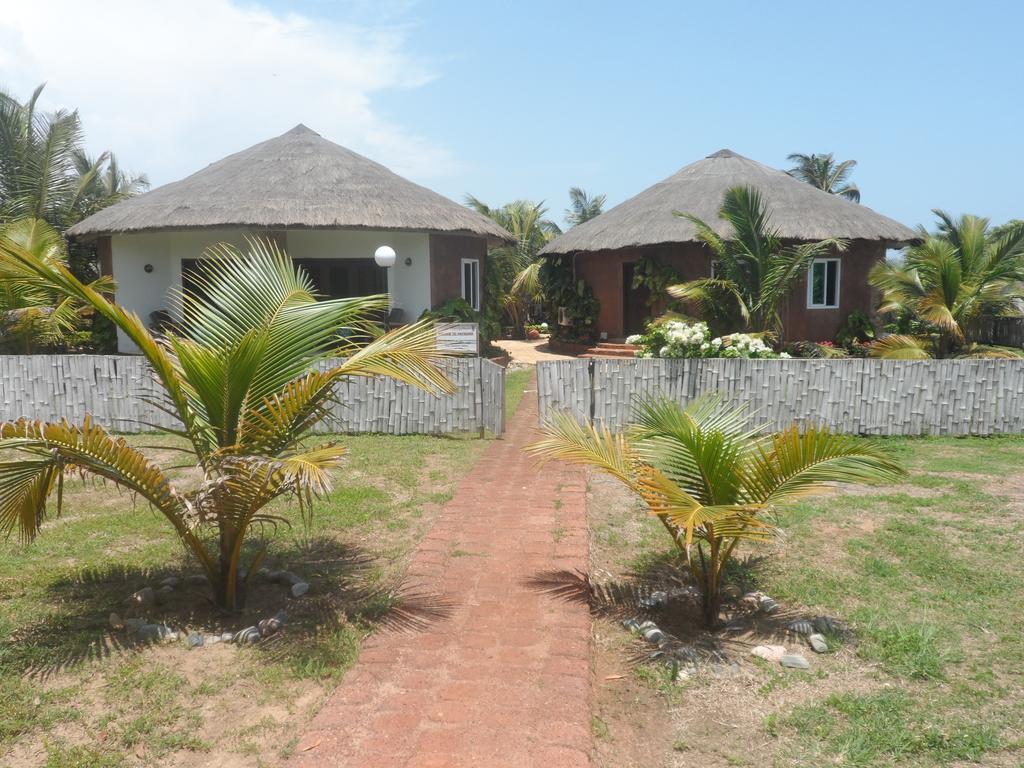 Legacy Tribe Beach Resort Prampram Exteriör bild