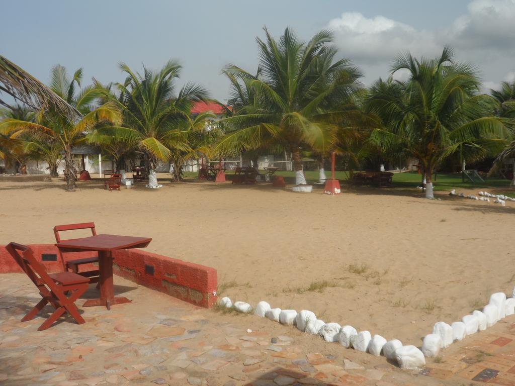 Legacy Tribe Beach Resort Prampram Exteriör bild